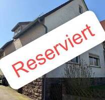 Ein-Zweifamilienhaus mit Scheune und viel Platz für Pferdehaltung - Trendelburg-Langenthal
