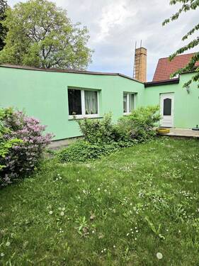 Hausansicht - 6 Zimmer Einfamilienhaus zum Kaufen in Berlin / Biesdorf-Süd