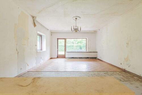 Wohnzimmer - 4 Zimmer Einfamilienhaus in Hamburg