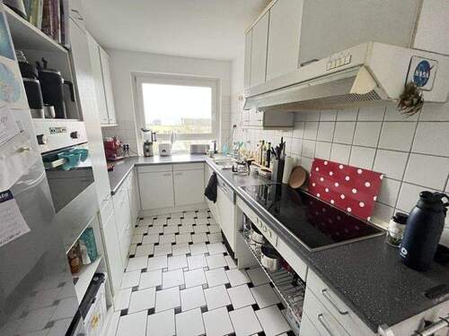 Küche - 4 Zimmer Etagenwohnung in Karben