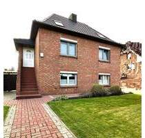 Modernisiertes Einfamilienhaus mit großem Grundstück - Hamburg / Neuland