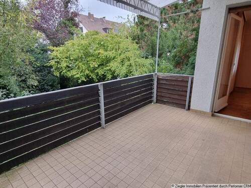 5 EG Gartenbalkon Ansicht b - 