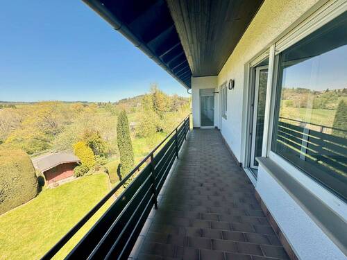 Balkon - Großzügige 3-Zimmer-Wohnung mit Balkon im beliebten Taunusstein-Wehen