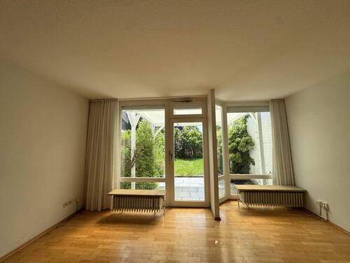 Wohnzimmer - 3 Zimmer Reihenmittelhaus zum Kaufen in Tornesch