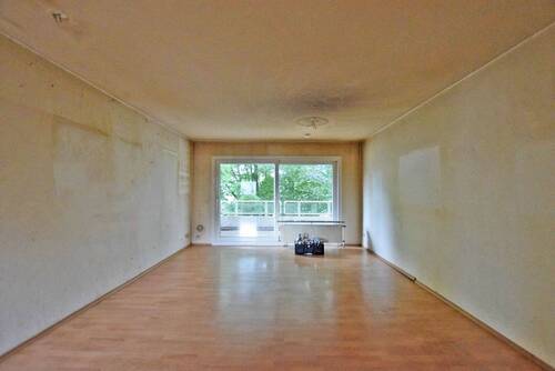 Wohnraum - 3 Zimmer Etagenwohnung zum Kaufen in Essen