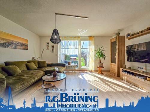 Wohnzimmer - 4 Zimmer Reihenmittelhaus zum Kaufen in Kehl