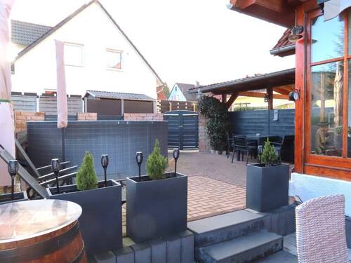 Terrasse mit Pool - 
