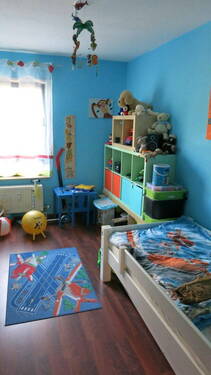 Kinderzimmer/Büro - 