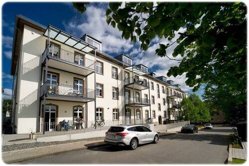Bild1 - Neuwertige 3-Zimmer-Dachgeschosswohnung inmitten der Kurstadt!