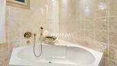 KG Badezimmer 2 - 