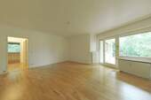 Helles Wohnzimmer - 4 Zimmer Etagenwohnung in Berlin-Lankwitz