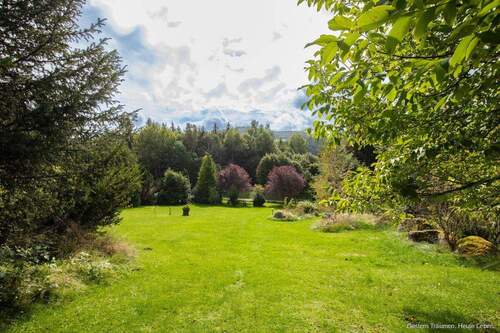 Grundstück - Seltene Gelegenheit: Flexibel teilbares Baugrundstück bei Hinterzarten zu verkaufen