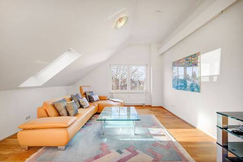 Lichtdurchflutete Wohnräume. - 3 Zimmer Etagenwohnung zum Kaufen in Gilching