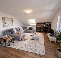 Top gepflegte 2-ZKB-DG-Wohnung mit EBK, Balkon & TG - ideal für Singles & Pendler (A3-Nähe) - Limburg Offheim