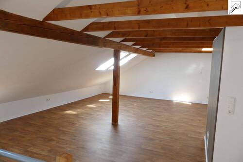 Studiozimmer DG (vor Einzug des Mieters) - 