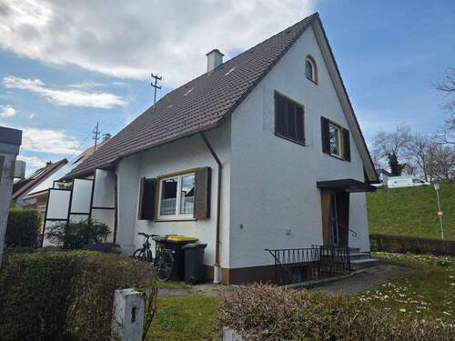 Außenansicht 00.jpg - 6 Zimmer Einfamilienhaus zum Kaufen in Wangen im Allgäu