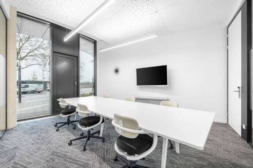 Bild 4 - Privater Büroraum für 4 Personen in Regus Theo 105