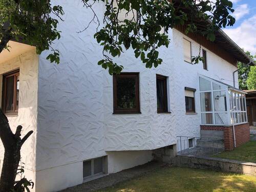Bild 2 - 8 Zimmer Mehrfamilienhaus, Wohnhaus zum Kaufen in Roding