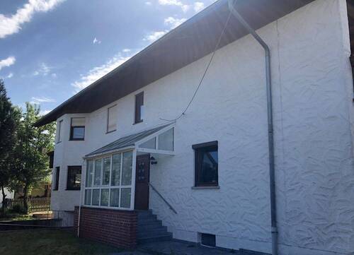 Bild 3 - 8 Zimmer Mehrfamilienhaus, Wohnhaus in Roding