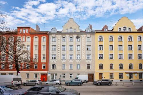 Fassade - 2 Zimmer Etagenwohnung zum Kaufen in München