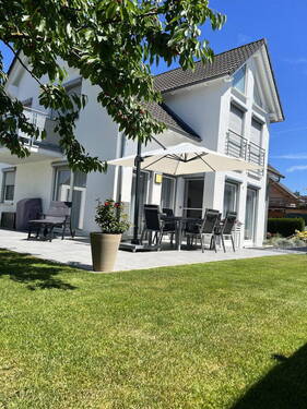 Bild 1 - Einfamilienhaus mit Einliegerwohnung