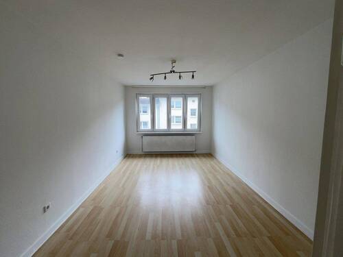 Schlafzimmer - 3 Zimmer Etagenwohnung zur Miete in Wuppertal