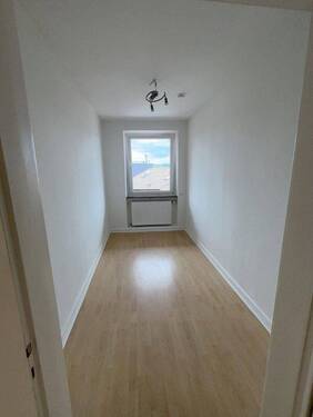 Büro/Kinderzimmer/Hobbyraum - 