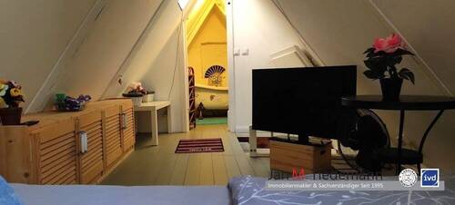 Spitzboden SZ und Bad - 