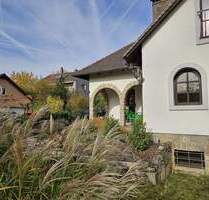 Großes, renoviertes Einfamilienhaus mit Dreifachgarage, Pool und Sauna Nähe Würzburg zu verkaufen - Uettingen