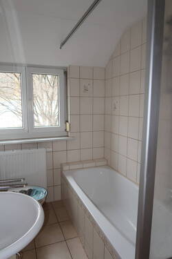 Bad - Etagenwohnung mit 65,00 m&sup2; in Oberndorf am Neckar zum Kaufen