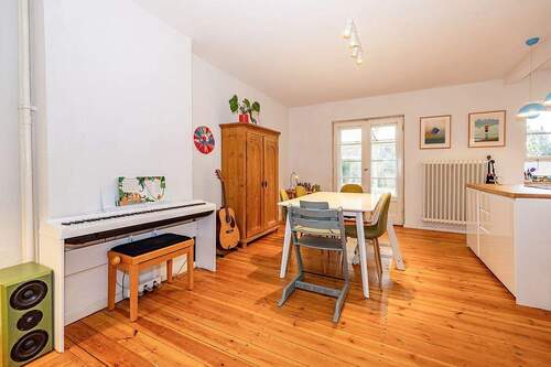 Essbereich mit Zugang zum Wintergarten - 