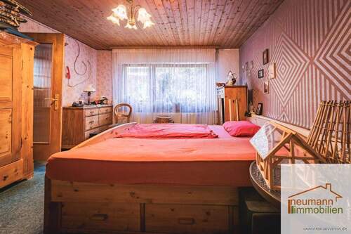 Schlafzimmer EG - 