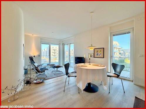 Blick in den Ess- und Wohnbereich - 