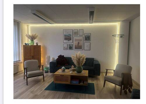 Büroraum 1 - Magdeburg: 20 qm vollmöblierter BüroraumPraxisraum, flexibel