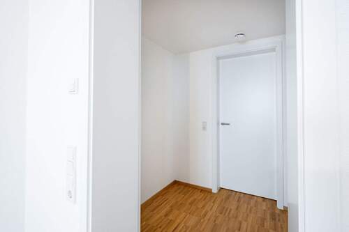 Vorraum Schlafzimmer 1 - 