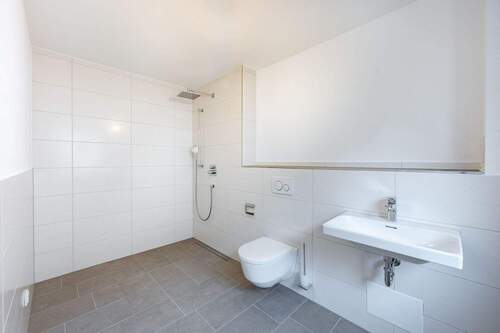 Ensuit Bad Ansicht 1 - 