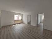 Wohnzimmer II - 3 Zimmer Etagenwohnung zur Miete in Friedberg