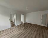 Wohnzimmer III - 3 Zimmer Etagenwohnung in Friedberg