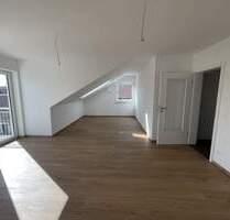 ***Erstbezug - 2-Zimmer Wohnung mit Balkon im Dachgeschoss*** - Regensburg / Schwabelweis