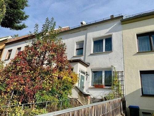 Hausansicht - 9 Zimmer Einfamilienhaus zum Kaufen in Mylau