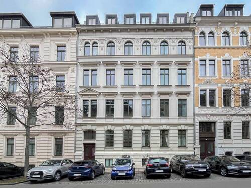 Vorderseite - Charmante Altbauwohnung mit Stuck, Balkon & Wintergarten - Ihr neues Zuhause mit Charakter!