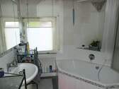 Badezimmer OG - 3 Fam.-Haus in Niederwerrn - komplett frei ab Frühjahr 2026