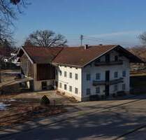 Seltene Kombi-Chance in Übersee am Chiemsee: Baugrundstück + Hofstelle