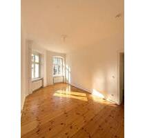Klassischer Berliner Altbau: 57 m²- 2 Zimmer mit Dielen und hohen Decken im modernisierten Objekt