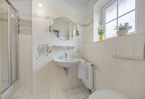 Das Gästebad im Erdgeschoss mit Dusche - 
