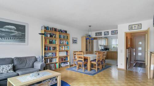 Wohnzimmer m. Blick zum Essbereich - 4 Zimmer Reihenmittelhaus in Berlin