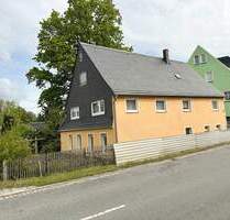 EinfamilienhausZweifamilienhaus in Zwönitz zum Sanierungen: 150?m² Wohnfläche & 550?m² Grundstück - Zwönitz / Niederzwönitz