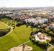 FELDRAND. RIEDBERG. RARITÄT. - Exklusive Doppelhaushälfte mit Luxusausstattung und Weitblick. - Frankfurt am Main Kalbach-Riedberg