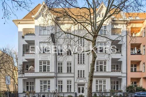 Prachtvoller Altbau Hausansicht - Gründerzeit - Altbauwohnung im ruhigen Gartenhaus mit zwei Schlafzimmern