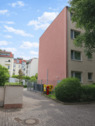 Einfahrt zu den PKW Stellplätz - 